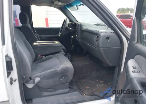 2001 Chevrolet Silverado 1500 Ls z USA, uszkodzony, nr VIN 2GCEC19V511341515